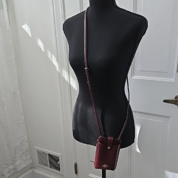 🎉 HTF COACH MERLOT CHERRY North/South Phone Crossbody - Picture 6 of 6